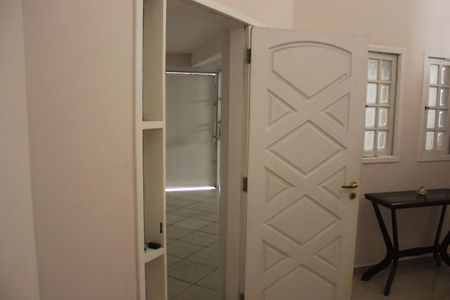 Casa à venda com 306m², 5 quartos e 3 vagasRall de entrada do imóvel