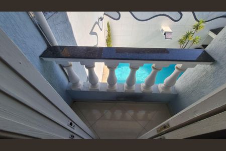 Casa à venda com 306m², 5 quartos e 3 vagas Casa à venda com 306m², 5 quartos e 3 vagasVaranda da Suíte 3