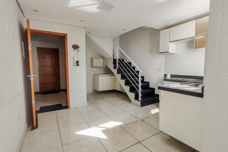Apartamento à venda com 92m², 2 quartos e 1 vaga Apartamento à venda com 92m², 2 quartos e 1 vagaSala e Cozinha