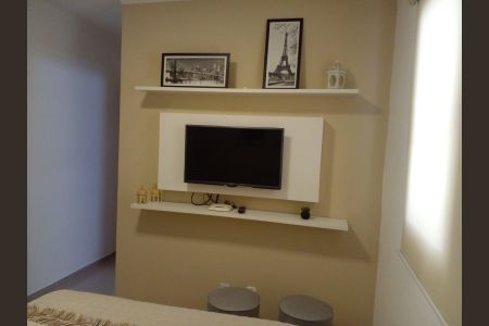 Foto 02 de casa à venda com 3 quartos, 95m² em Vila Moraes, São Paulo