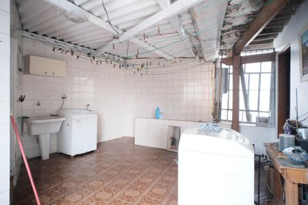 Casa à venda com 260m², 4 quartos e 2 vagasÁrea de Serviço