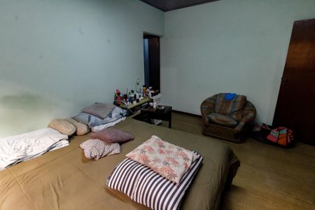 Casa à venda com 520m², 5 quartos e 8 vagas Casa à venda com 520m², 5 quartos e 8 vagasQuarto 2