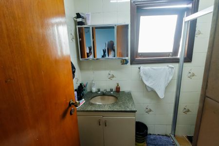 Casa à venda com 520m², 5 quartos e 8 vagas Casa à venda com 520m², 5 quartos e 8 vagasBanheiro da Suíte 2