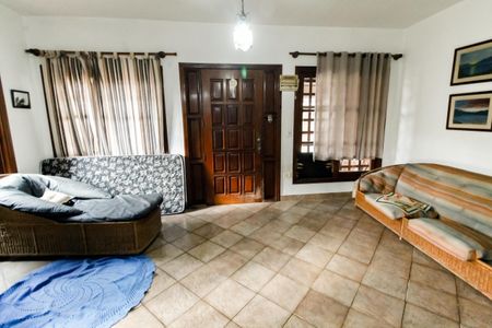 Casa à venda com 520m², 5 quartos e 8 vagas Casa à venda com 520m², 5 quartos e 8 vagasSala 1