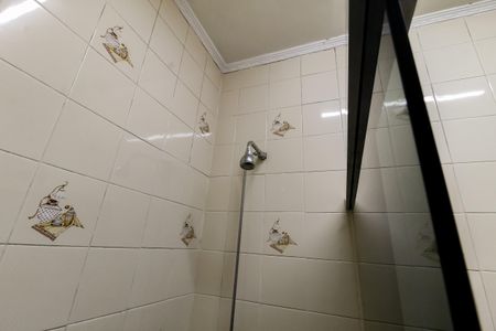 Casa à venda com 520m², 5 quartos e 8 vagas Casa à venda com 520m², 5 quartos e 8 vagasBanheiro Corredor