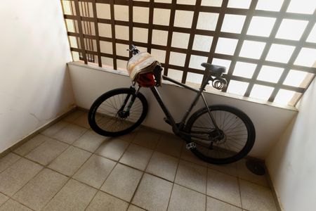 Casa à venda com 520m², 5 quartos e 8 vagas Casa à venda com 520m², 5 quartos e 8 vagasvaranda - Quarto 2