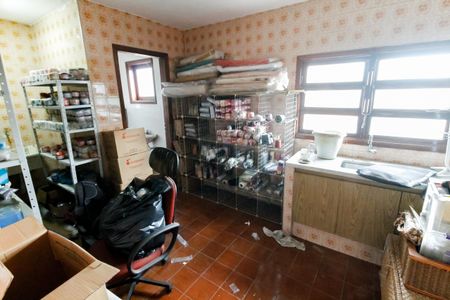 Casa à venda com 520m², 5 quartos e 8 vagas Casa à venda com 520m², 5 quartos e 8 vagasEdicula - cozinha