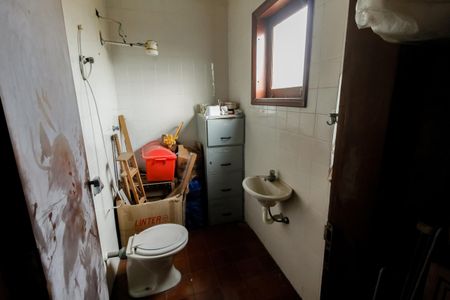 Casa à venda com 520m², 5 quartos e 8 vagas Casa à venda com 520m², 5 quartos e 8 vagasEdicula - cozinha