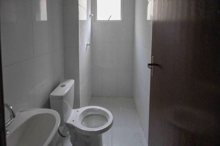 Apartamento à venda com 45m², 2 quartos e sem vaga Apartamento à venda com 45m², 2 quartos e sem vagaBanheiro