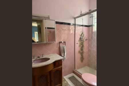 Casa à venda com 151m², 3 quartos e 3 vagas