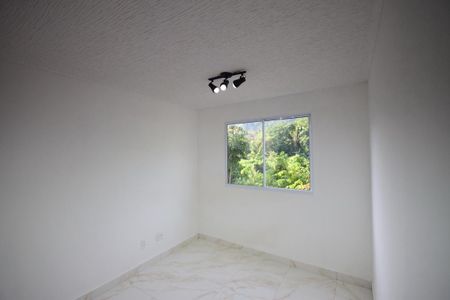 Apartamento à venda com 41m², 2 quartos e 1 vaga Apartamento à venda com 41m², 2 quartos e 1 vagaSala