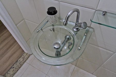 Casa à venda com 105m², 2 quartos e 1 vaga Casa à venda com 105m², 2 quartos e 1 vagaLavabo da Sala