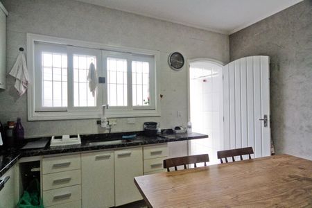 Casa à venda com 105m², 2 quartos e 1 vaga Casa à venda com 105m², 2 quartos e 1 vagaCozinha