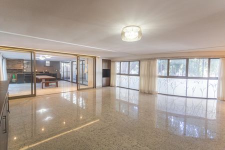 Apartamento à venda com 392m², 4 quartos e 5 vagasSala