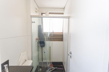 Apartamento à venda com 392m², 4 quartos e 5 vagasBanheiro de serviço