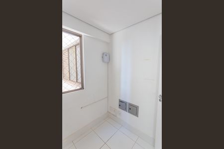 Apartamento à venda com 392m², 4 quartos e 5 vagasQuarto de Serviço