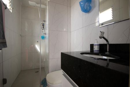 Apartamento à venda com 70m², 2 quartos e 1 vagaBanheiro da Suíte 2