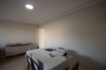 Apartamento à venda com 70m², 2 quartos e 1 vagaSala