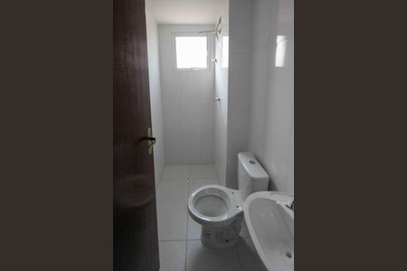 Apartamento à venda com 46m², 2 quartos e sem vaga Apartamento à venda com 46m², 2 quartos e sem vagaBanheiro Social