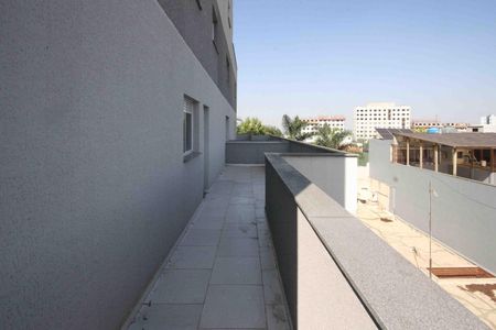 Apartamento à venda com 73m², 2 quartos e sem vaga Apartamento à venda com 73m², 2 quartos e sem vagaVaranda