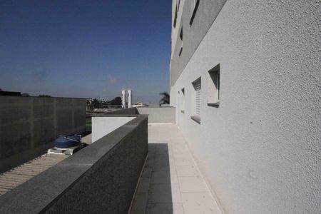 Apartamento à venda com 73m², 2 quartos e sem vaga Apartamento à venda com 73m², 2 quartos e sem vagaVaranda