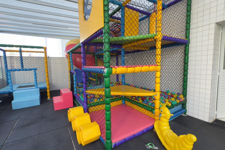 Apartamento para alugar com 78m², 2 quartos e 2 vagas Apartamento para alugar com 78m², 2 quartos e 2 vagasÁrea comum - Playground