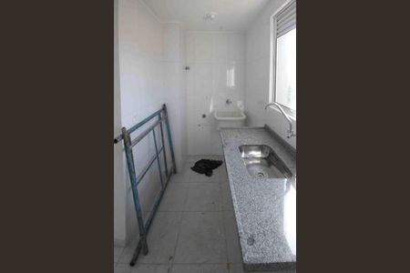 Apartamento à venda com 39m², 2 quartos e sem vaga Apartamento à venda com 39m², 2 quartos e sem vagaCozinha e Área de Serviço