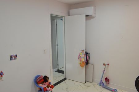 Apartamento à venda com 150m², 3 quartos e 2 vagasQuarto 1