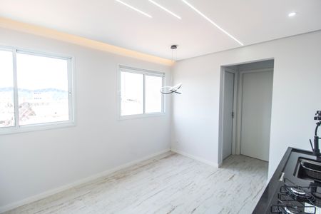 Sala de apartamento para alugar com 2 quartos, 35m² em Vila Sul Americana, Carapicuíba