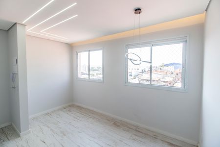 Sala de apartamento para alugar com 2 quartos, 35m² em Vila Sul Americana, Carapicuíba
