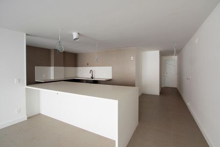 Sala de apartamento à venda com 2 quartos, 86m² em Barra da Tijuca, Rio de Janeiro