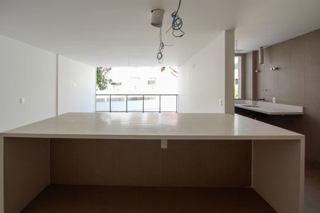 Apartamento à venda com 86m², 2 quartos e 1 vagaCozinha 