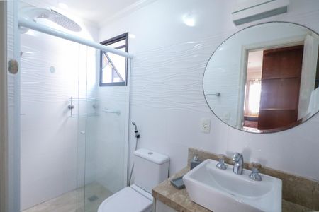 Apartamento à venda com 140m², 3 quartos e 1 vaga Apartamento à venda com 140m², 3 quartos e 1 vagaBanheiro da Suíte - Piso Inferior