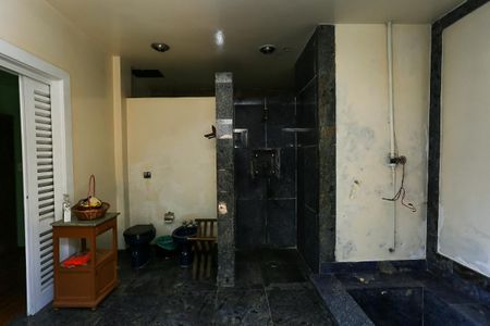 Casa à venda com 400m², 3 quartos e 4 vagasBanheiro da Suíte 1