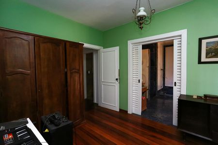 Casa à venda com 400m², 3 quartos e 4 vagas Suíte