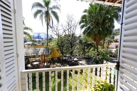 Casa à venda com 400m², 3 quartos e 4 vagas Quarto 2/ visita