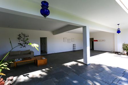 Casa à venda com 400m², 3 quartos e 4 vagasÁrea comum - Salão de festas