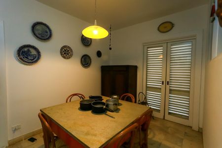 Casa à venda com 400m², 3 quartos e 4 vagasCopa