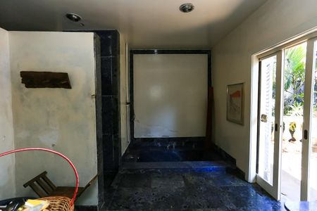 Casa à venda com 400m², 3 quartos e 4 vagasBanheiro da Suíte 1