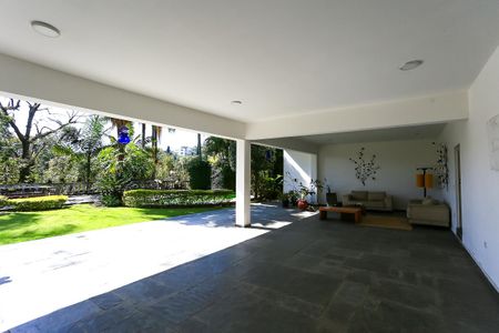 Casa à venda com 400m², 3 quartos e 4 vagasÁrea comum - Salão de festas