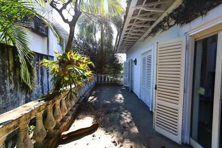 Casa à venda com 400m², 3 quartos e 4 vagassuíte varanda