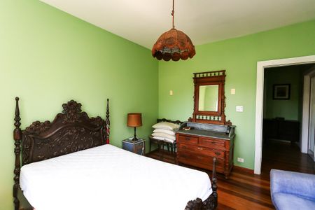 Casa à venda com 400m², 3 quartos e 4 vagas Suíte