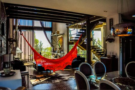 Casa de condomínio para alugar com 490m², 5 quartos e 4 vagasSala