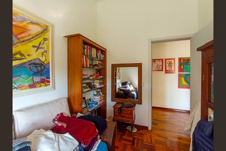 Casa de condomínio para alugar com 490m², 5 quartos e 4 vagasQuarto 2