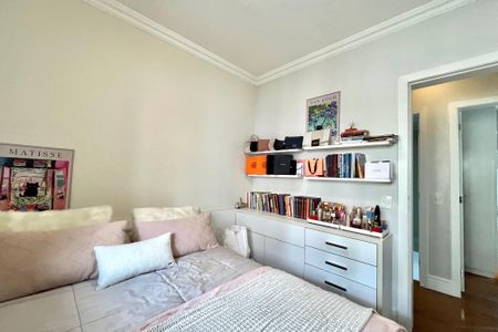 Apartamento à venda com 80m², 3 quartos e 2 vagasQuarto 2