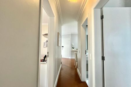 Apartamento à venda com 80m², 3 quartos e 2 vagasCorredor