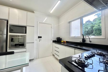 Apartamento à venda com 80m², 3 quartos e 2 vagasCozinha
