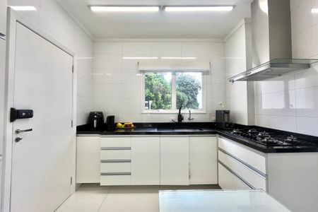 Apartamento à venda com 80m², 3 quartos e 2 vagasCozinha