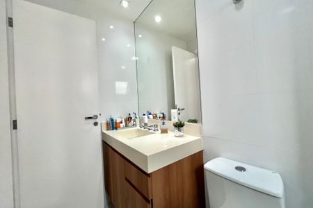 Apartamento à venda com 80m², 3 quartos e 2 vagasBanheiro da Suíte