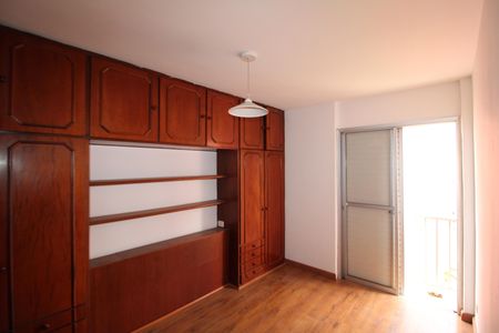 Apartamento à venda com 96m², 3 quartos e 1 vagaQuarto 2